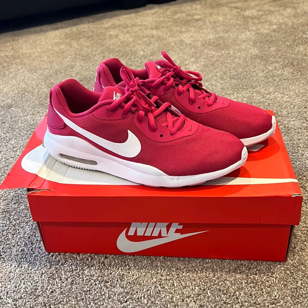 Nike Air Max Oketo